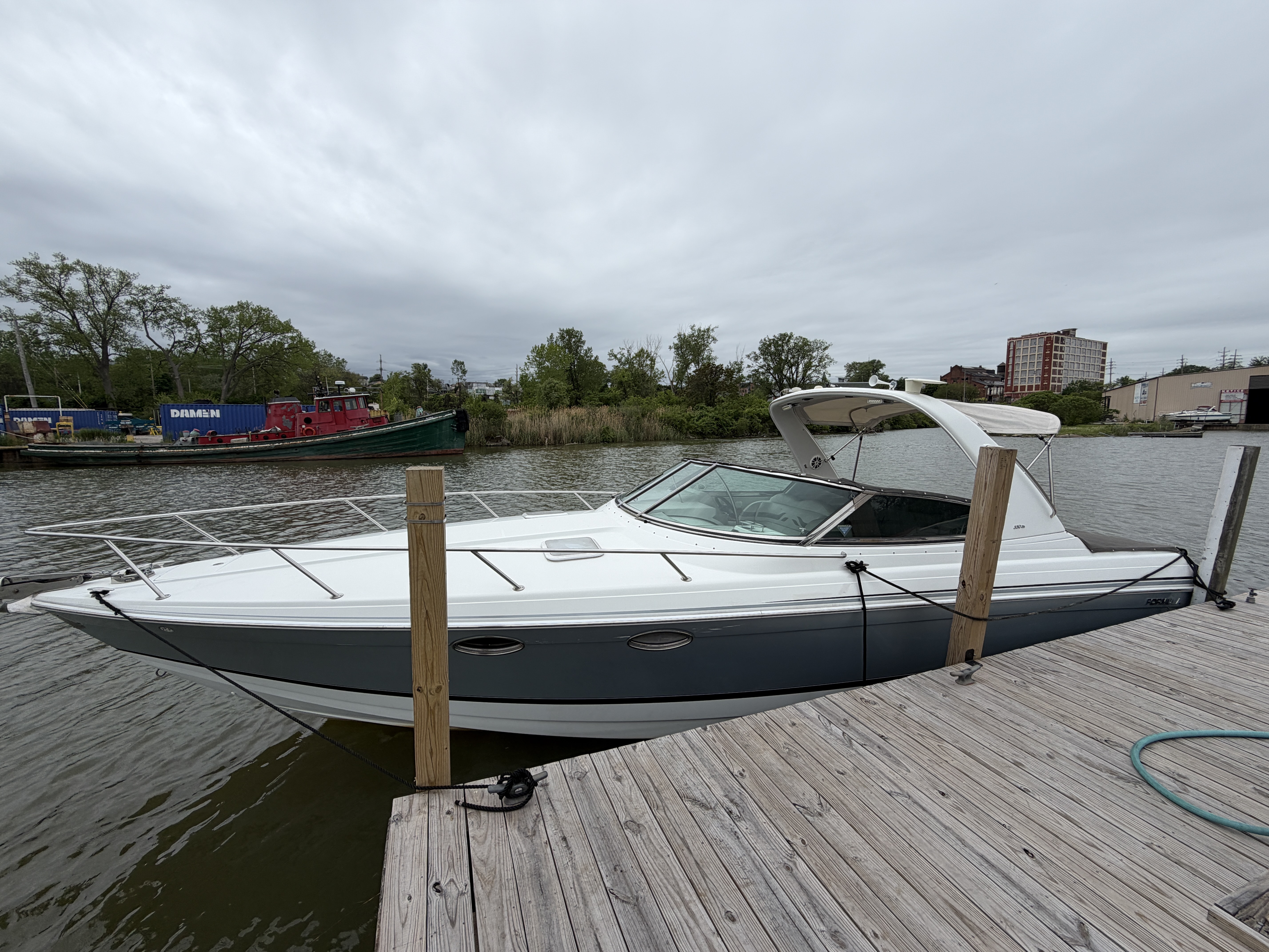 2004 Formula 330 SS – Twin 383 MAG Strokers photo